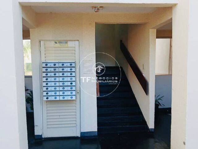 #303 - Apartamento para Venda em Araraquara - SP - 2